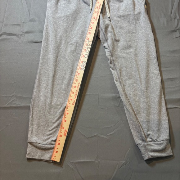 Vuori Performance Joggers Heather Grey Athletic Sweatpants Size Small - Picture 3 of 9